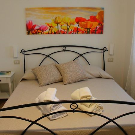 B&B Sa Corte Biancareddu Bagian luar foto