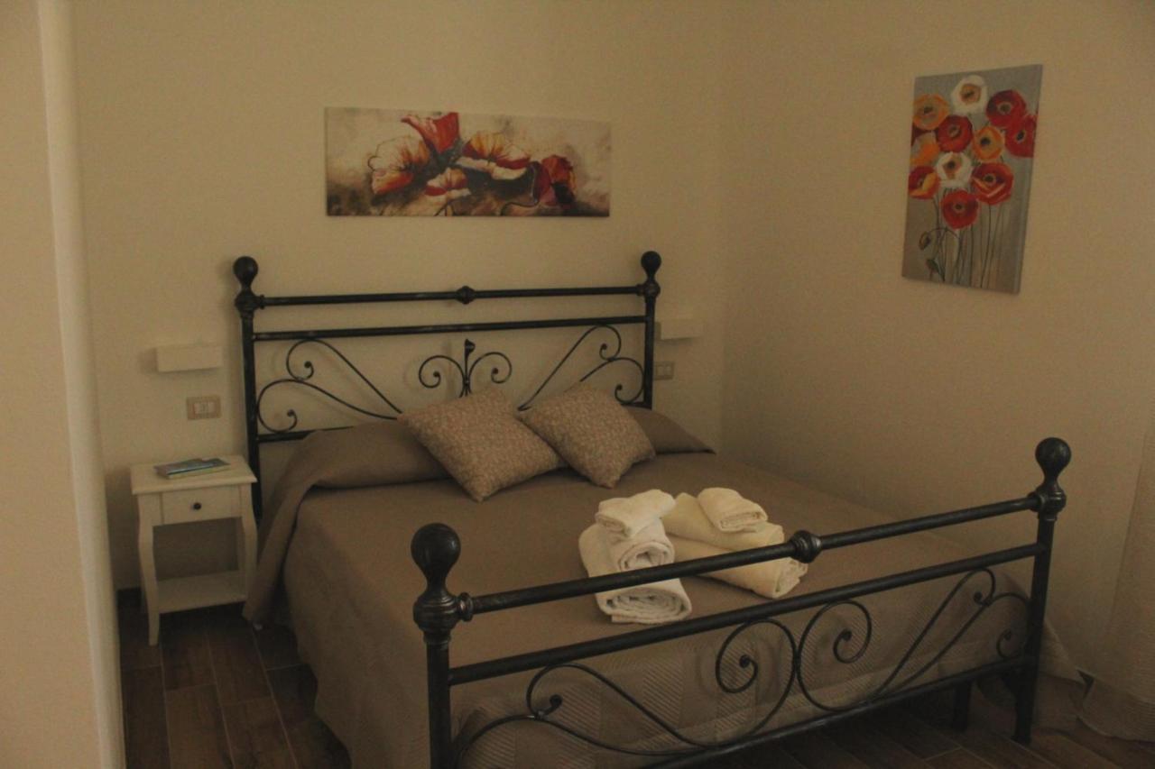 B&B Sa Corte Biancareddu Bagian luar foto