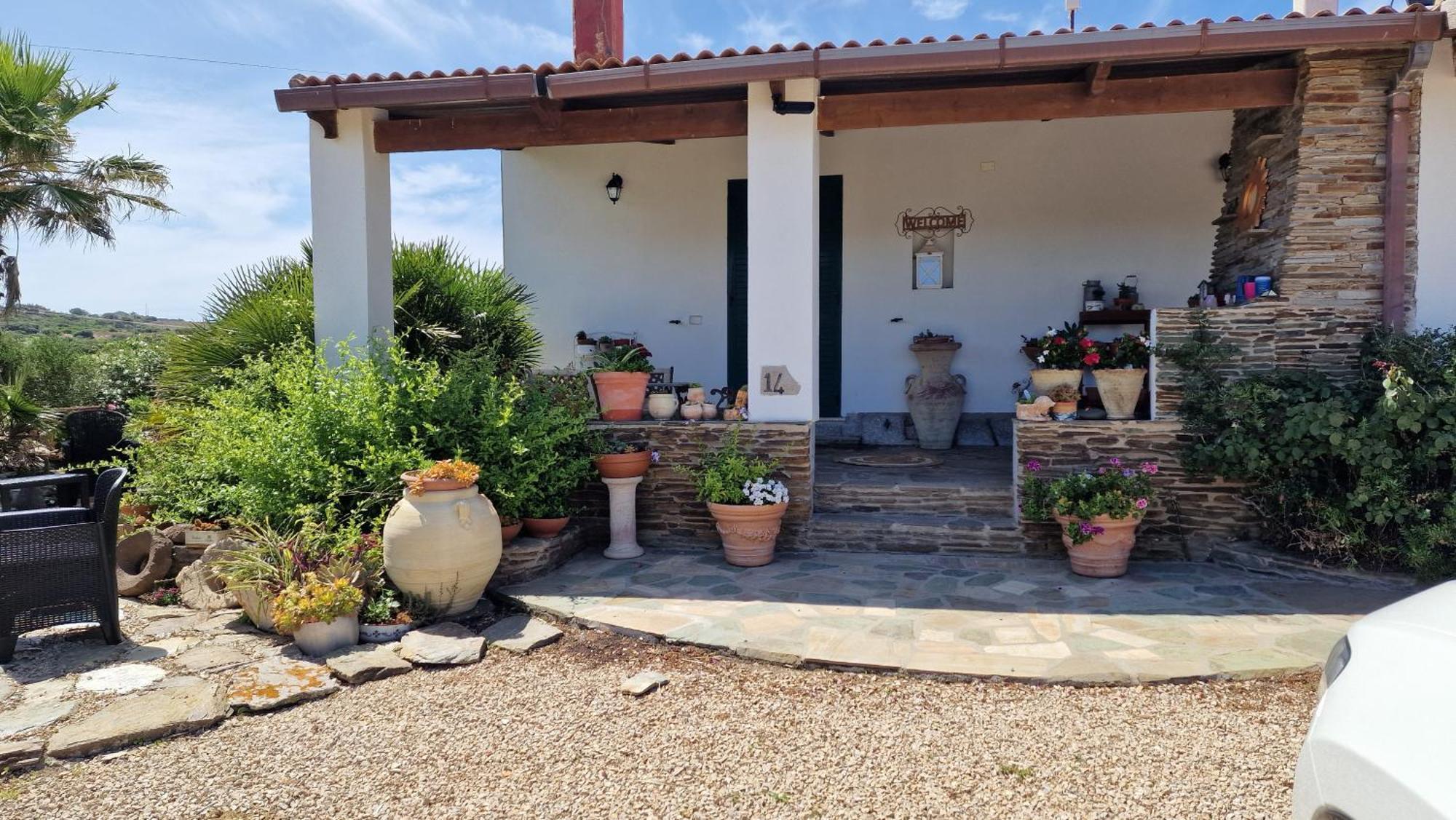 B&B Sa Corte Biancareddu Bagian luar foto